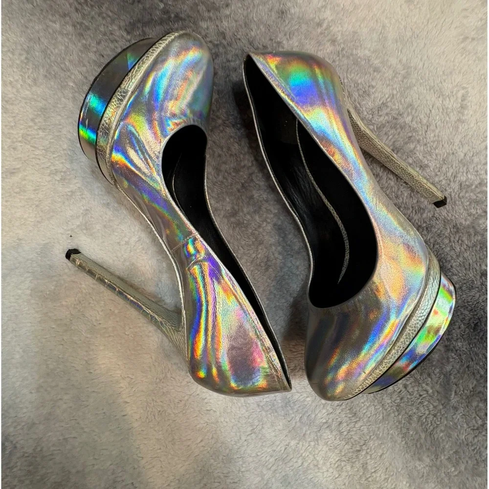 Brian Atwood B-Fontanini Holographic Silver Platform Pumps‎ Heels 7.5 38
